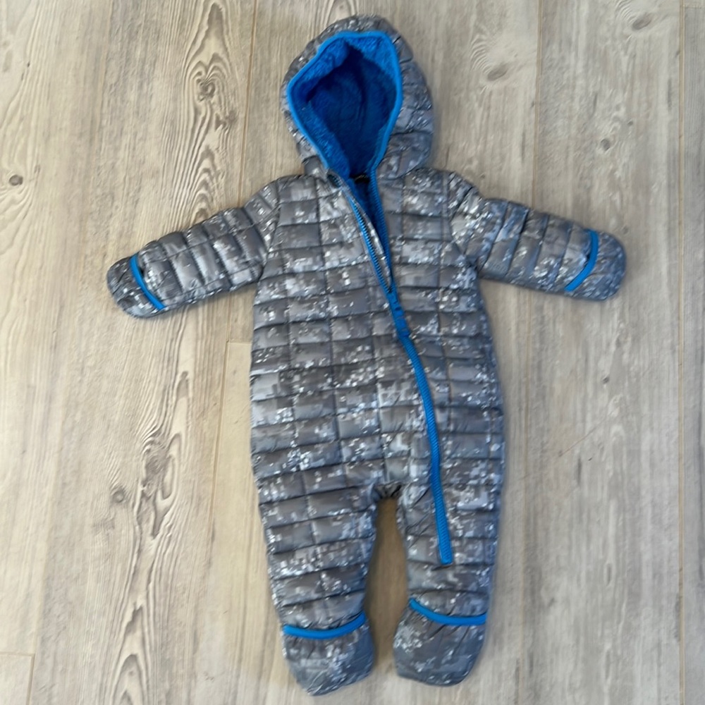 Baby snowsuit ❄️⛄️